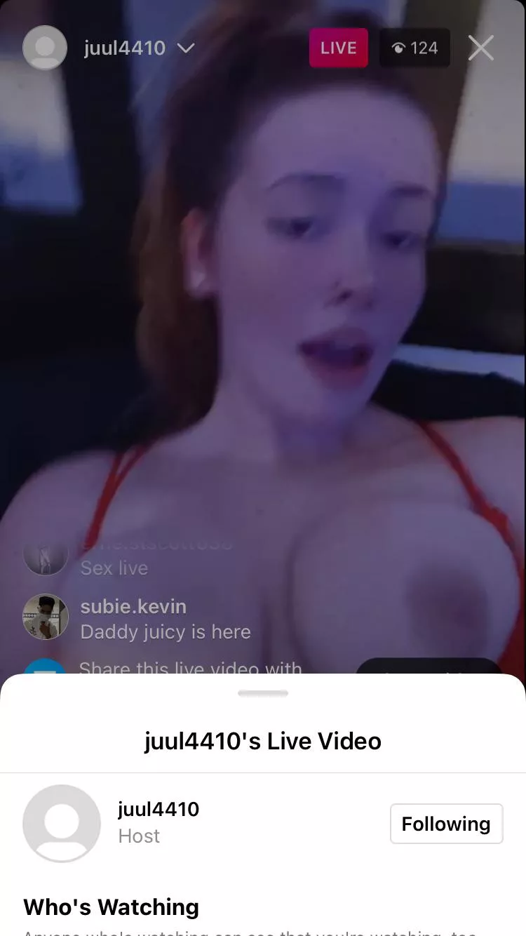 Omg I can’t believe how hot she is and everything she’s showing!