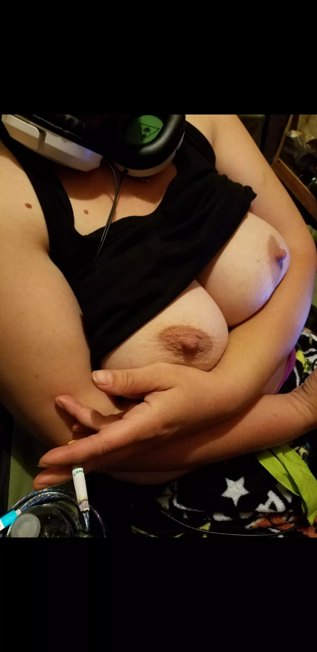 Omg I just got caught by the ups guy with my top up taking a picture for on here π€ ....so I just asked him to take itπππ FUCK I'm so horny now, poor dude was so nervous he was shakingππ Omg I just got caught by the ups guy with my top up taking a picture for on here π€ ....so I just asked him to take itπππ FUCK I'm so horny now, poor dude was so nervous he was shakingππ