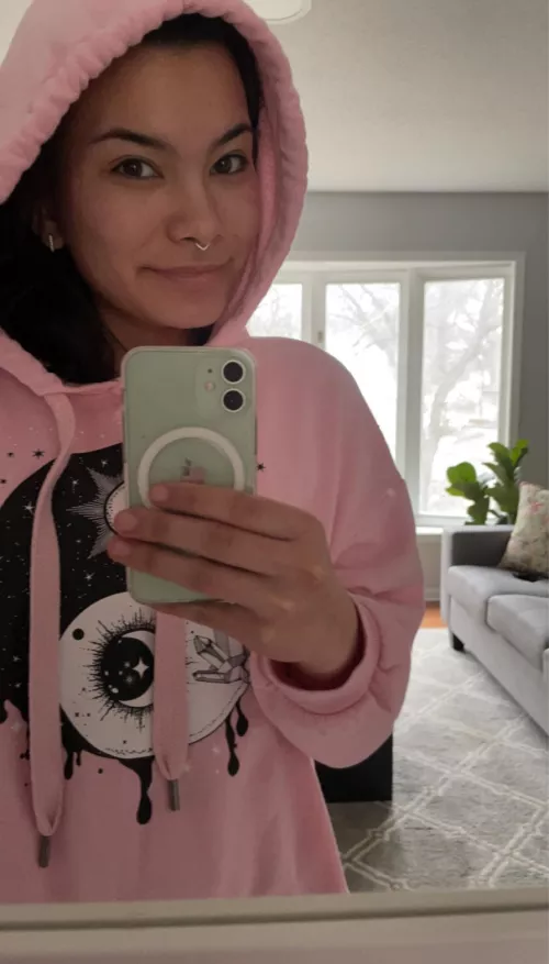 ✨Omgoshhh, I’m so happy it’s finally Friday ✨