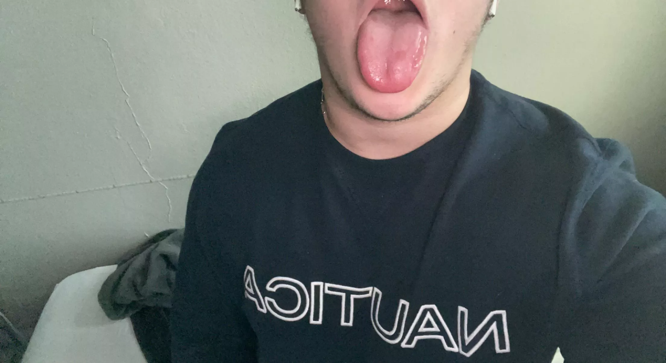 On me knees like a good boy 🥺