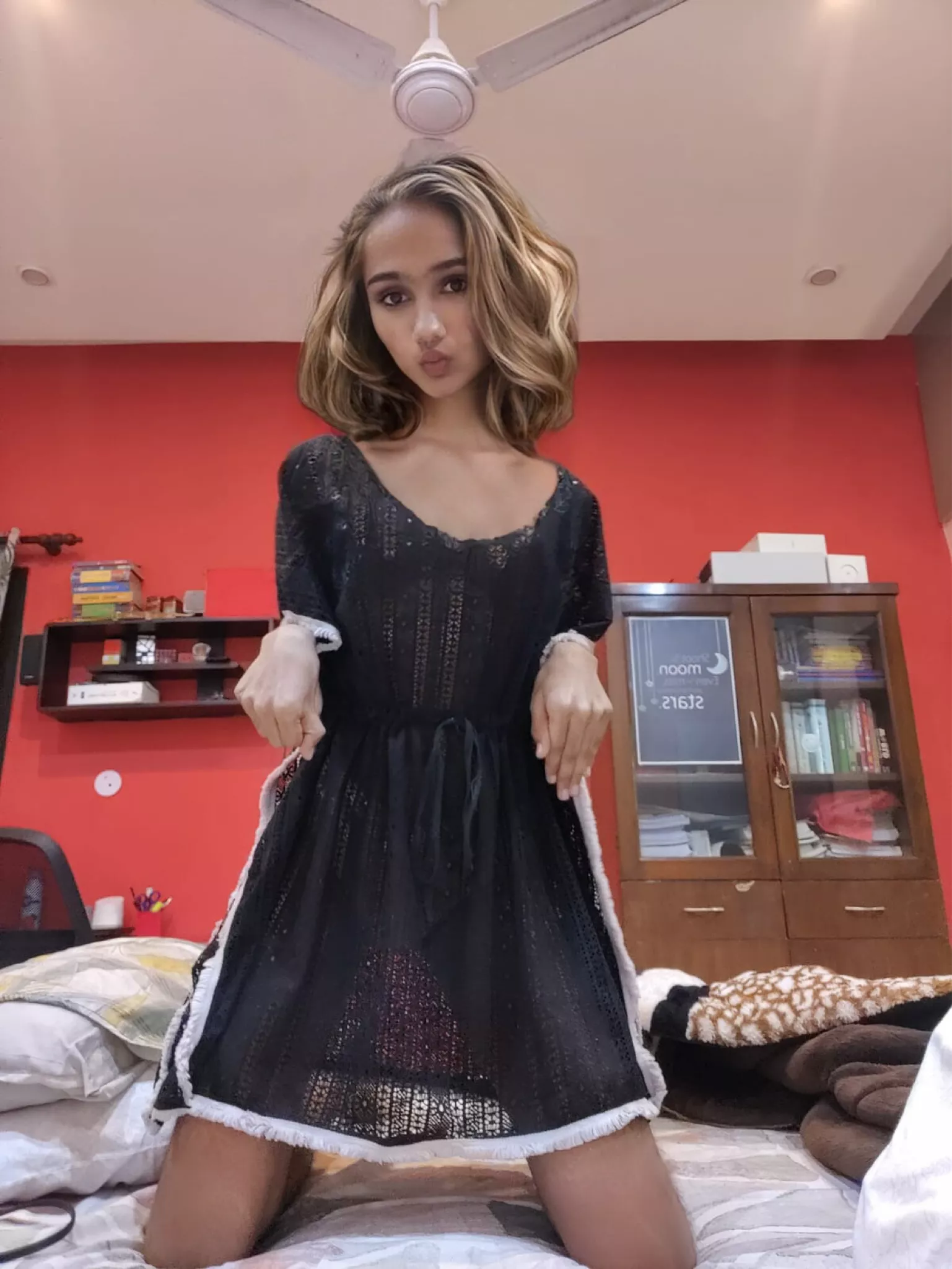 On my knees like a good kitten 🐱💋🌸