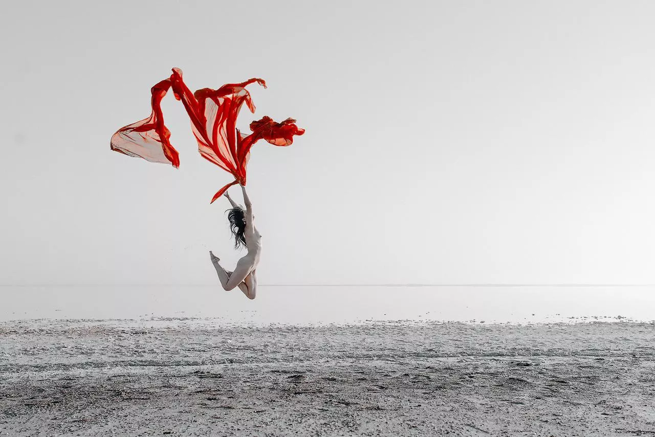 On the wings of the wind