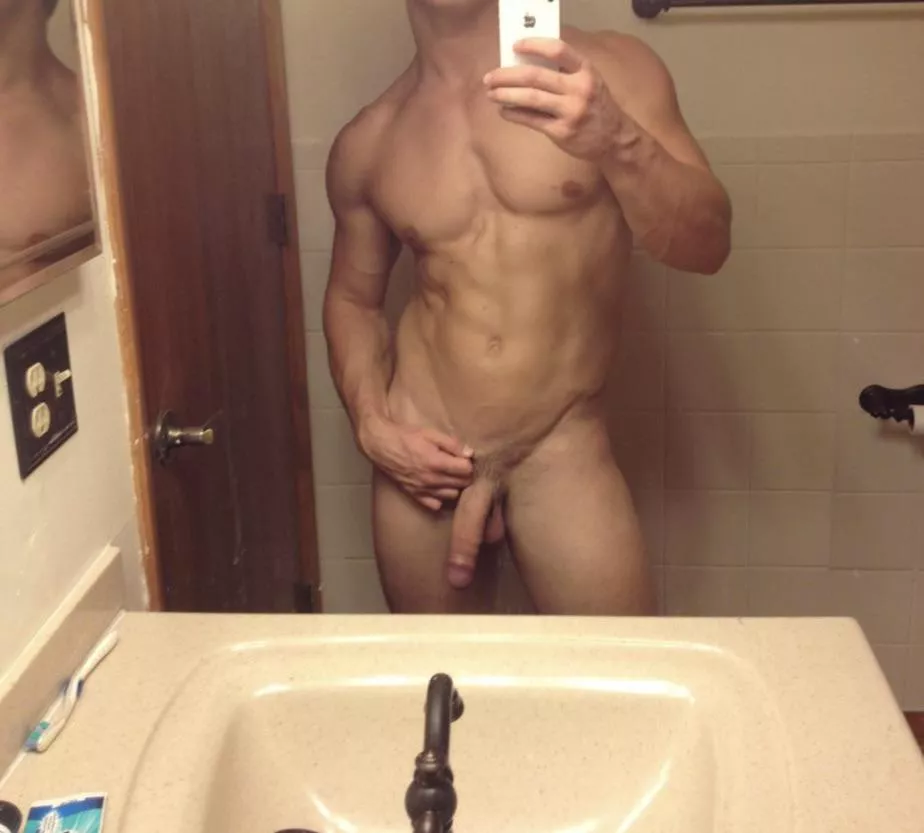 on ur knees I told u, NOW. @natecuriousjock