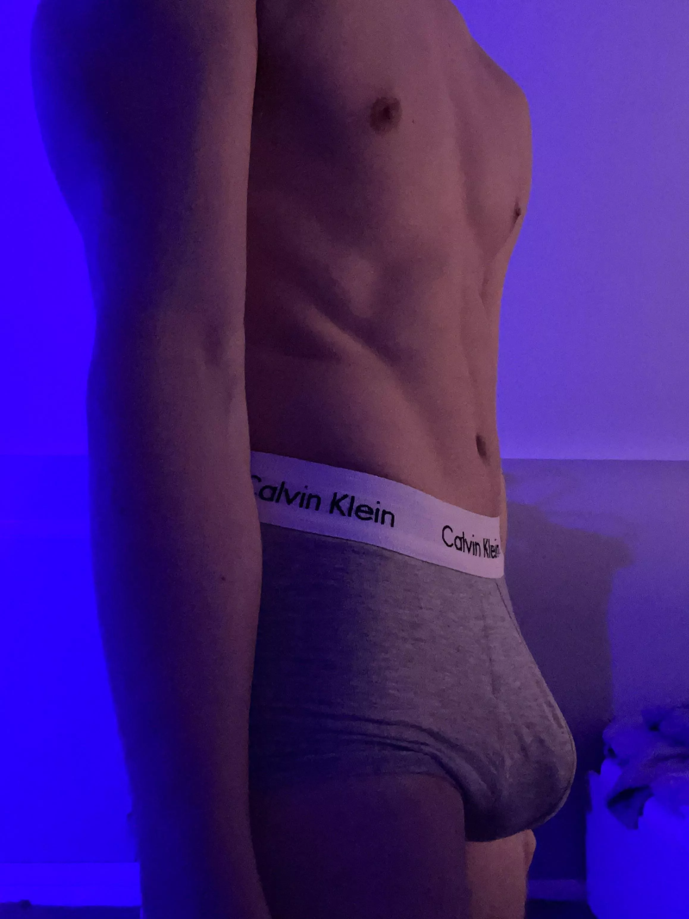 On your knees now, immediately!👅