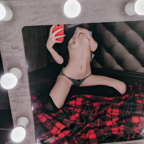 One mirror selfie from me, one arousal from you. Deal?