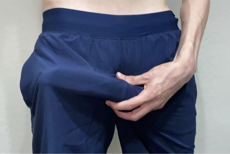 one of my favorite pics it’s so hard not to notice a cock like this