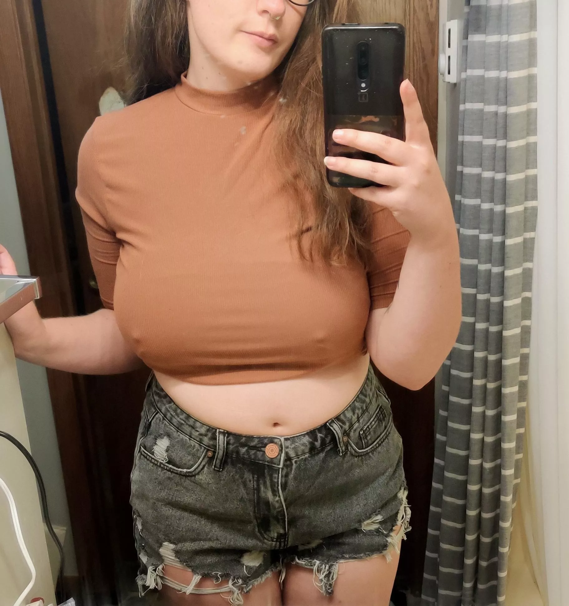 One of my favorite shirt/shorts combos!