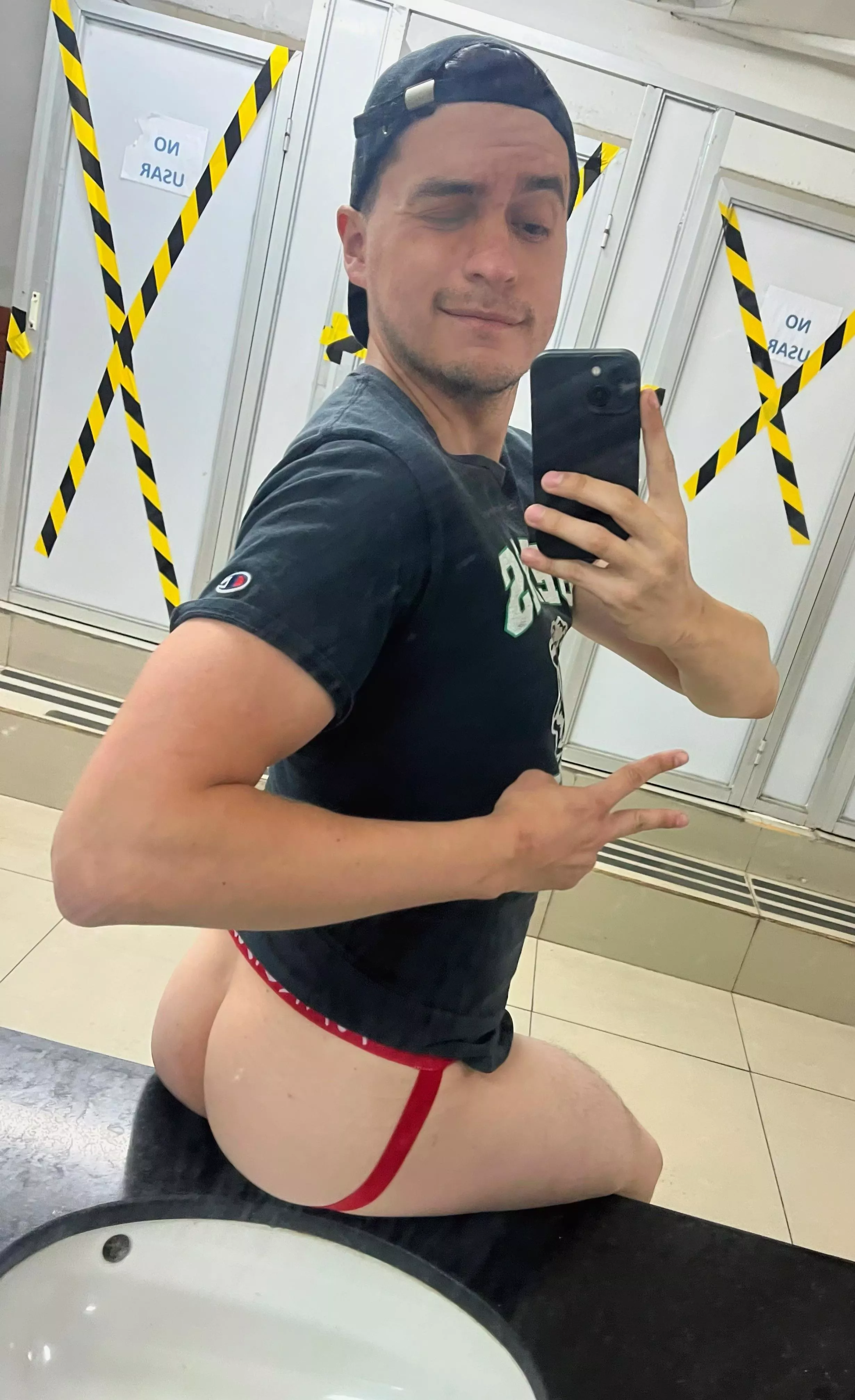 One of the advantages of going to the gym early is that you can take slutty pictures One of the advantages of going to the gym early is that you can take slutty pictures