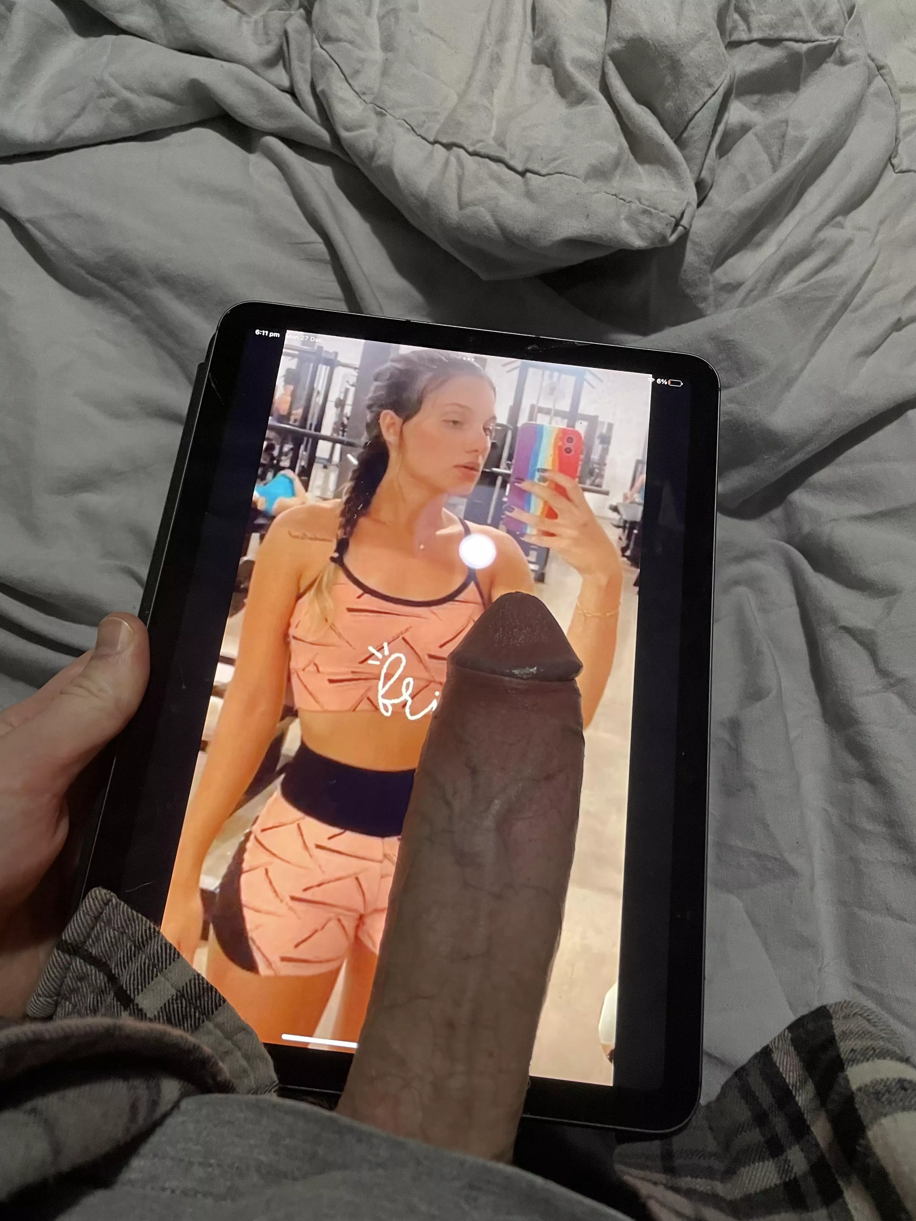 One of this guys many requests. My PMs are open to all, keep them coming. Best request gets a cum tribute tonight