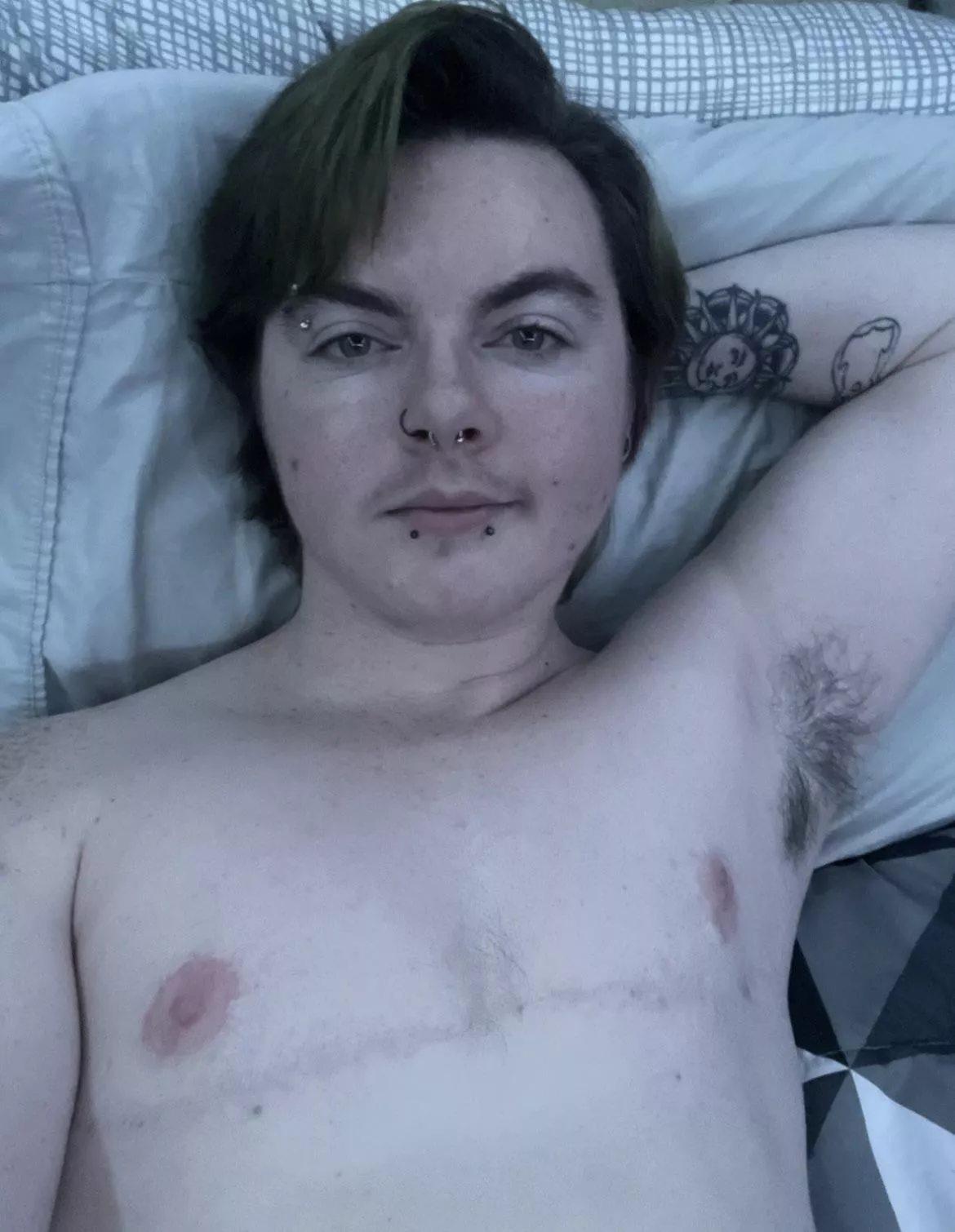 Only 5 days left to get your first month for only $4! 24y/o slutty trans man 😉 link in comments