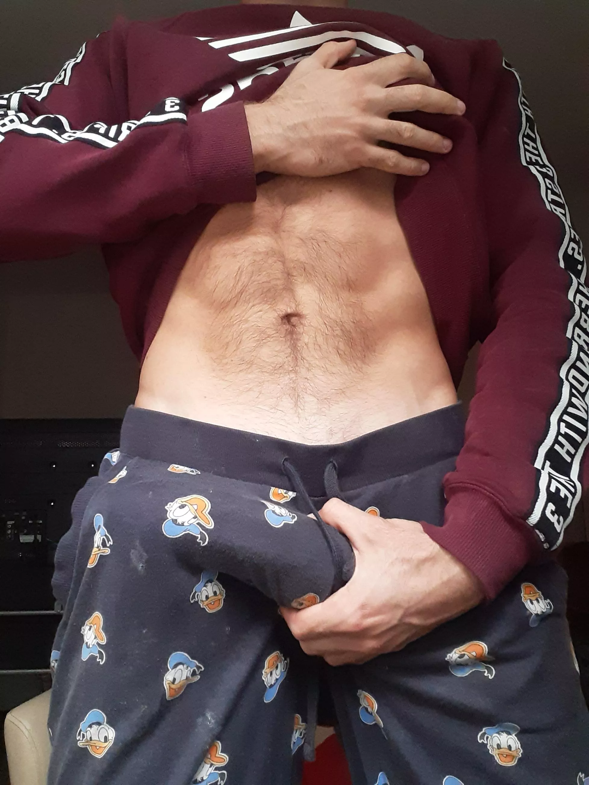 Only ⬆️ if you would love to have some fun with this bulge 😈