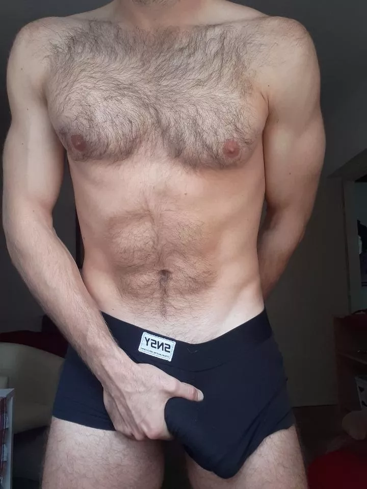 Only ⬆️ if you'd suck this Bulge.