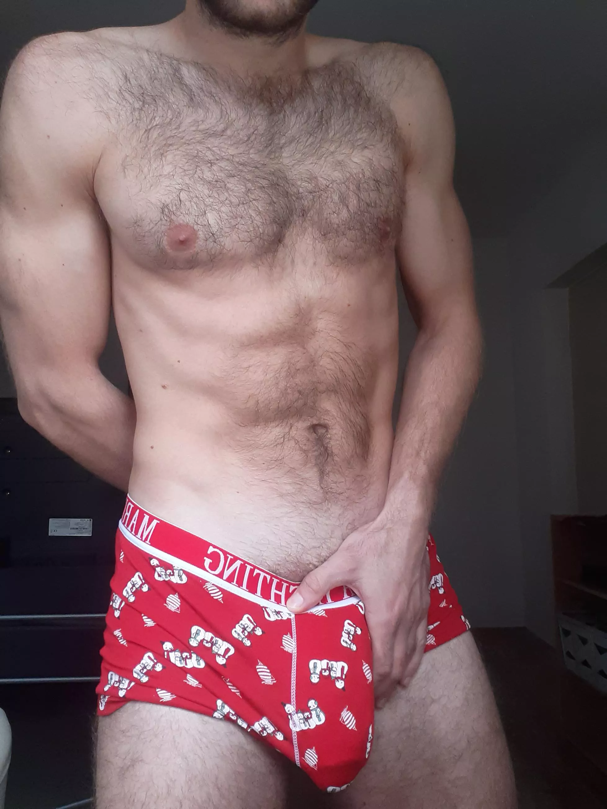 Only ⬆️ if you'd unwrap this Christmas Gift 🎄😈