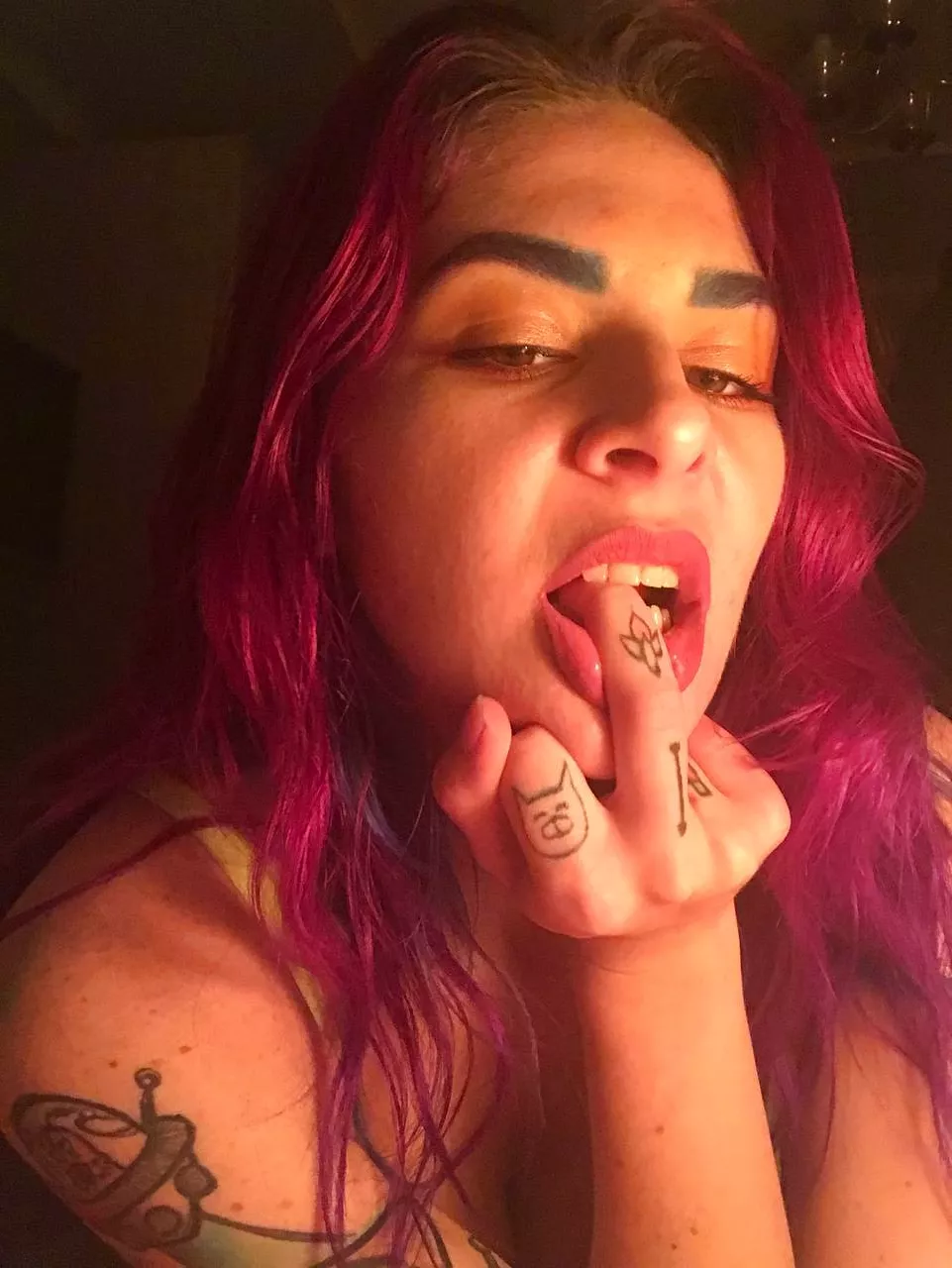 Only react if you’d fuck me on the first date