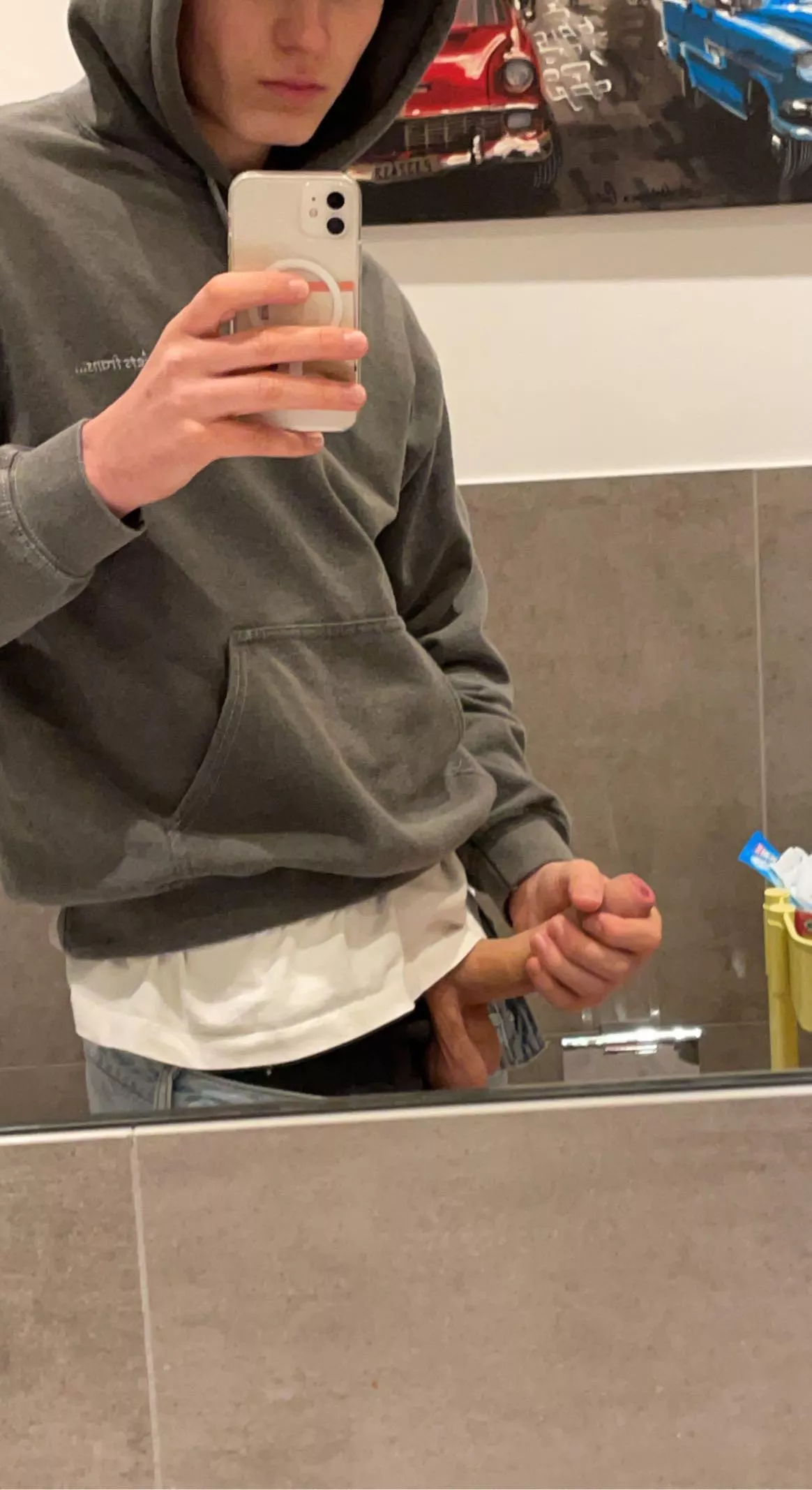 Only upvote if u would suck me off Only upvote if u would suck me off