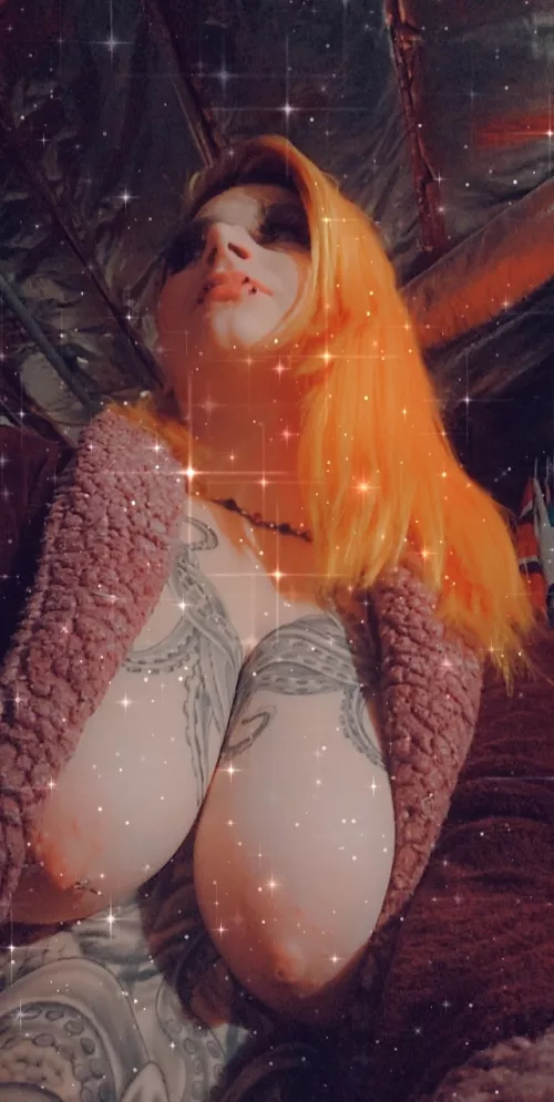 Oops. Just a little slip from my robe. Hope everyone is having an amazing titty tuesday!