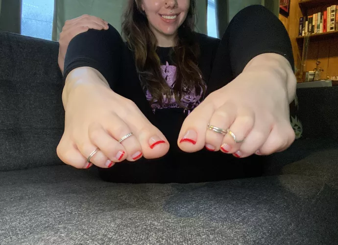 Open up! How many can you fit in your mouth at once🦶🏻😜