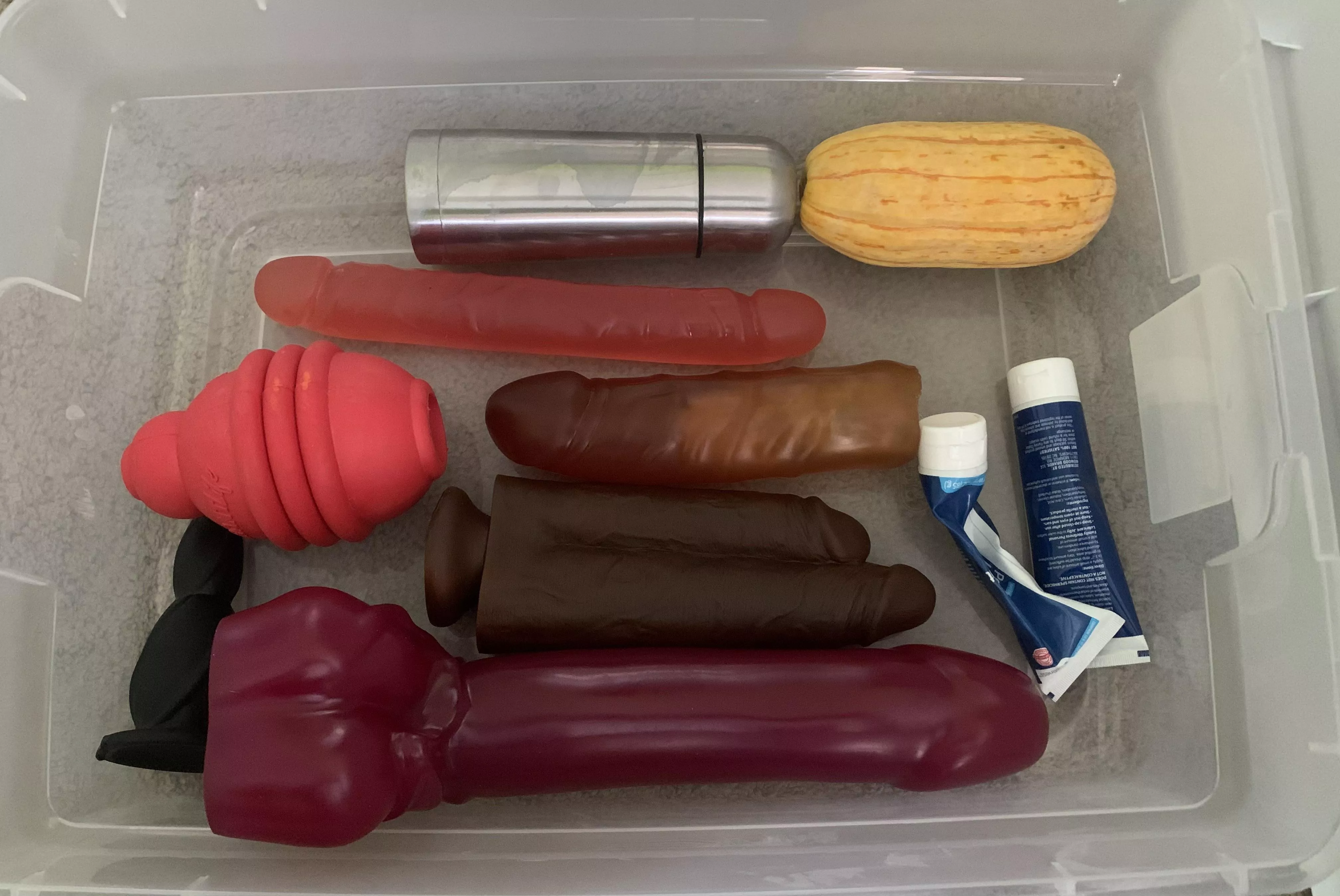 Our toy box…. But we need MORE!!!