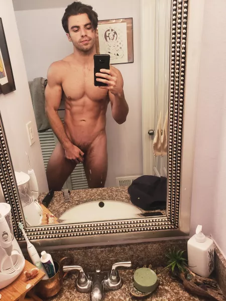 Out in the desert, so bored! Send me your best pick up line, fav sex toy, or secret fetish π