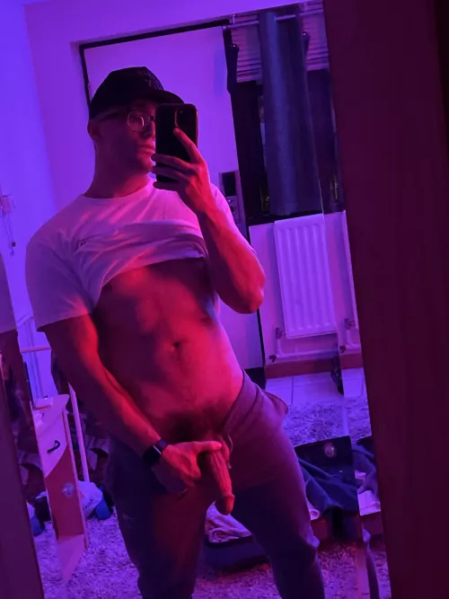 Packing for my flight tomorrow. Should I take a pic in the plane ๐