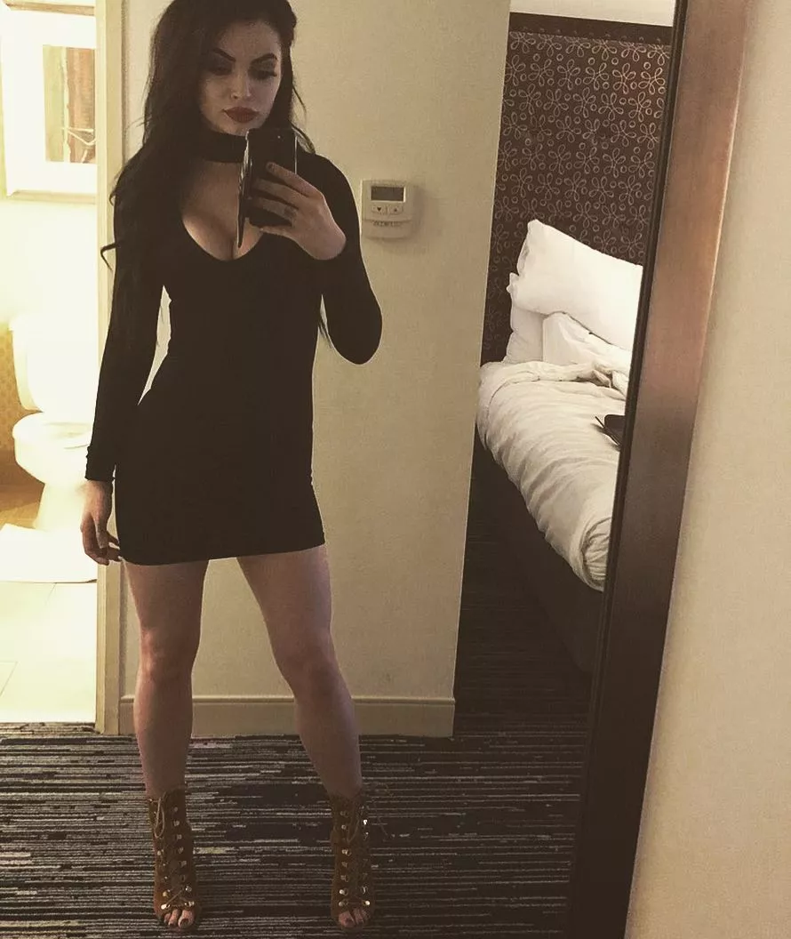 Paige 🔥 🔥