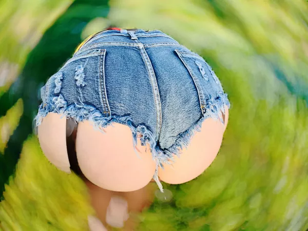 Pale ass that’ll make your head spin! [OC]