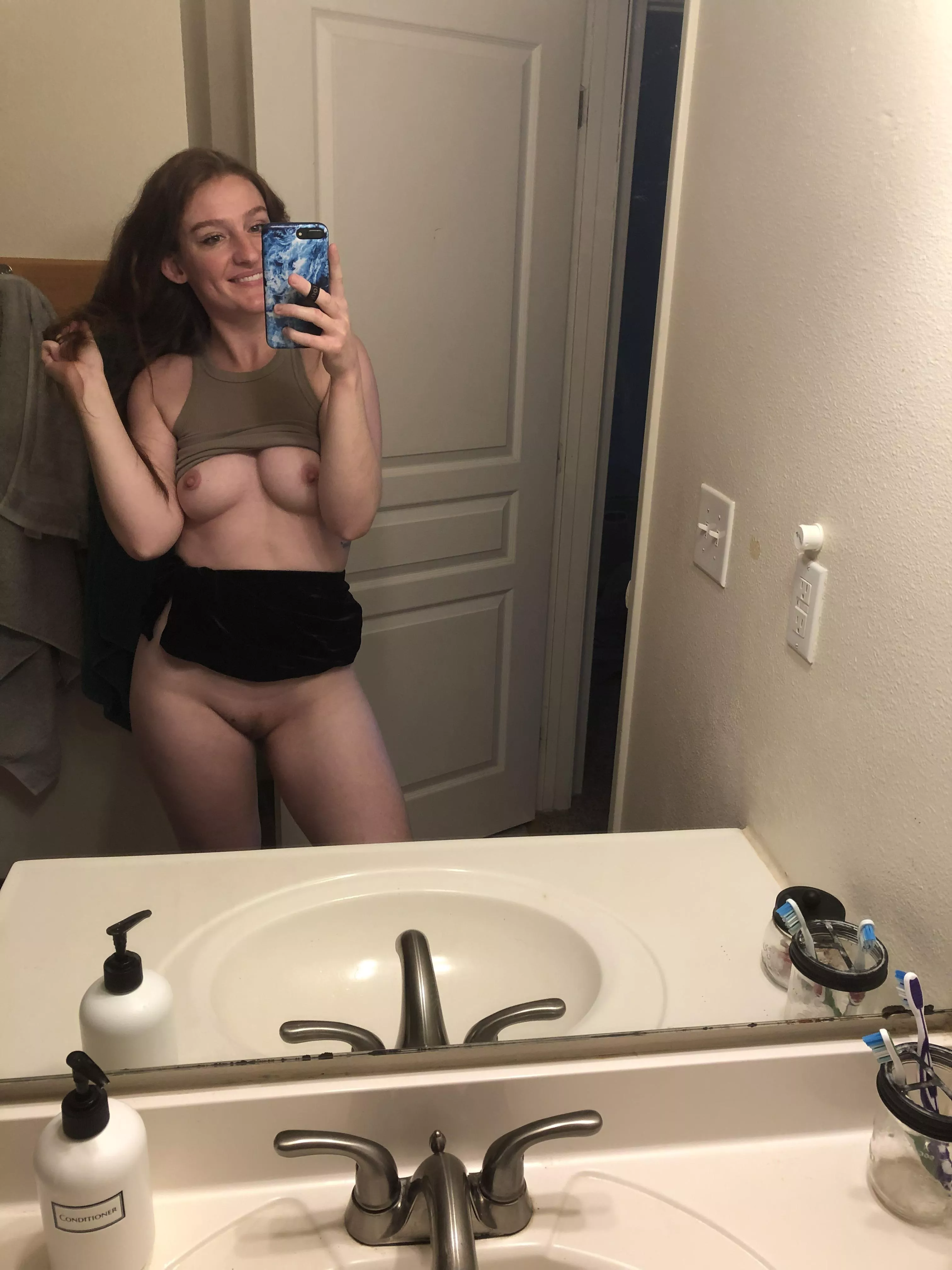 Pale ginger Snow White