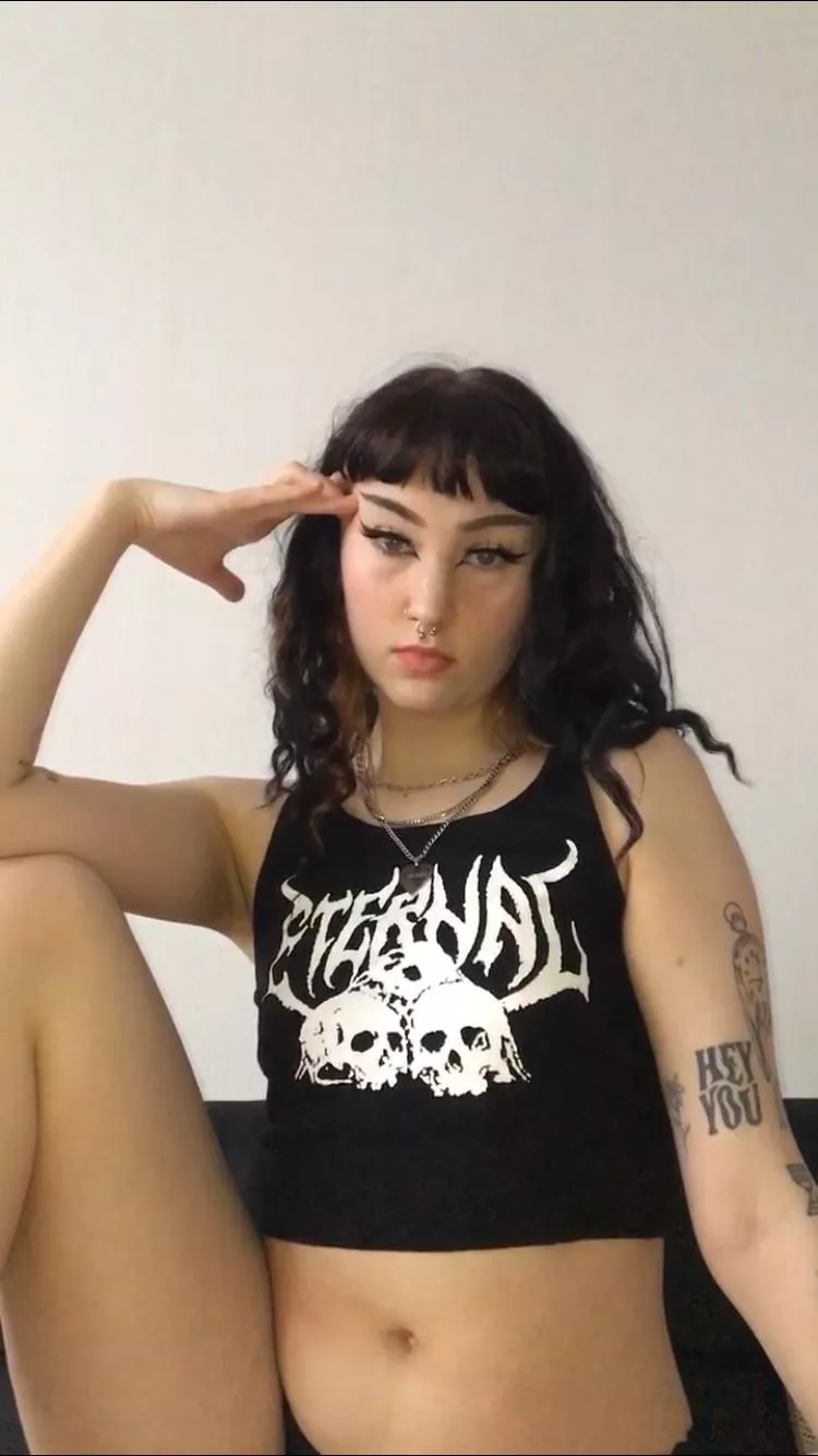 Panties and a small top is a good outfit in my opinion