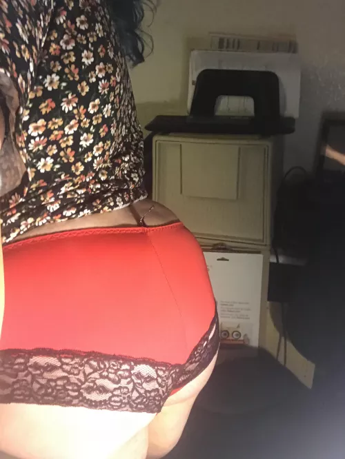 Panty peek for Valentine's Day. 💝💘