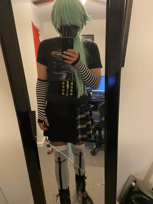 Pardon My Broken Mirror. Felling Cute AF Today