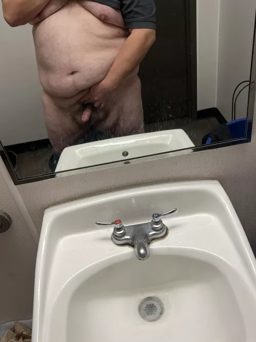 Pardon the dirty mirror..