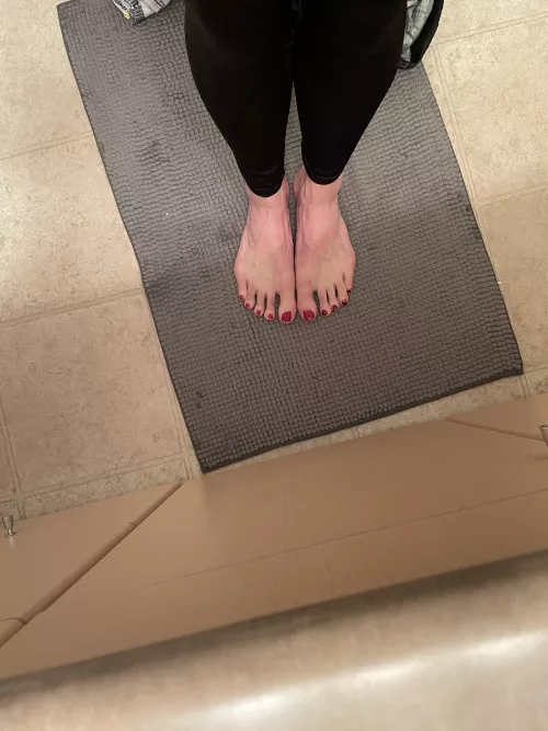 Pedi is Fresher than wet paint! Ok I lied, it’s dry. Lol