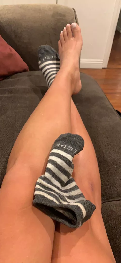 Peel off the other sock and take a sniff π