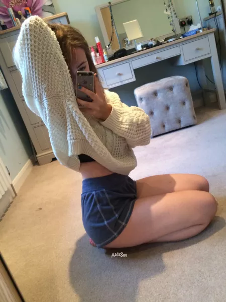 People always ask me what I wear to bed so Iโll just show you all. If itโs too warm sometimes more articles of clothing come off.