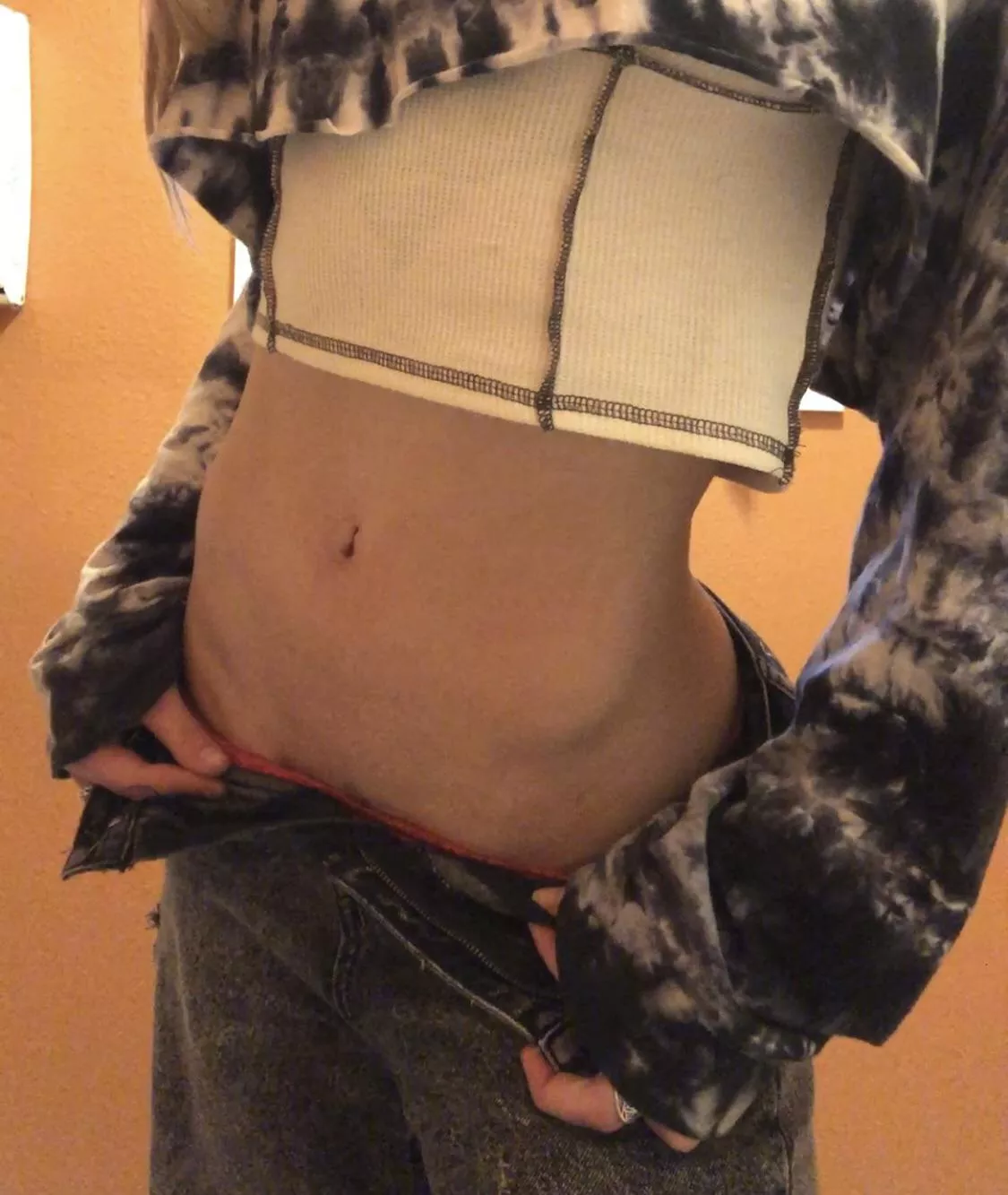 Petite fit bellies acceptable here? 😋