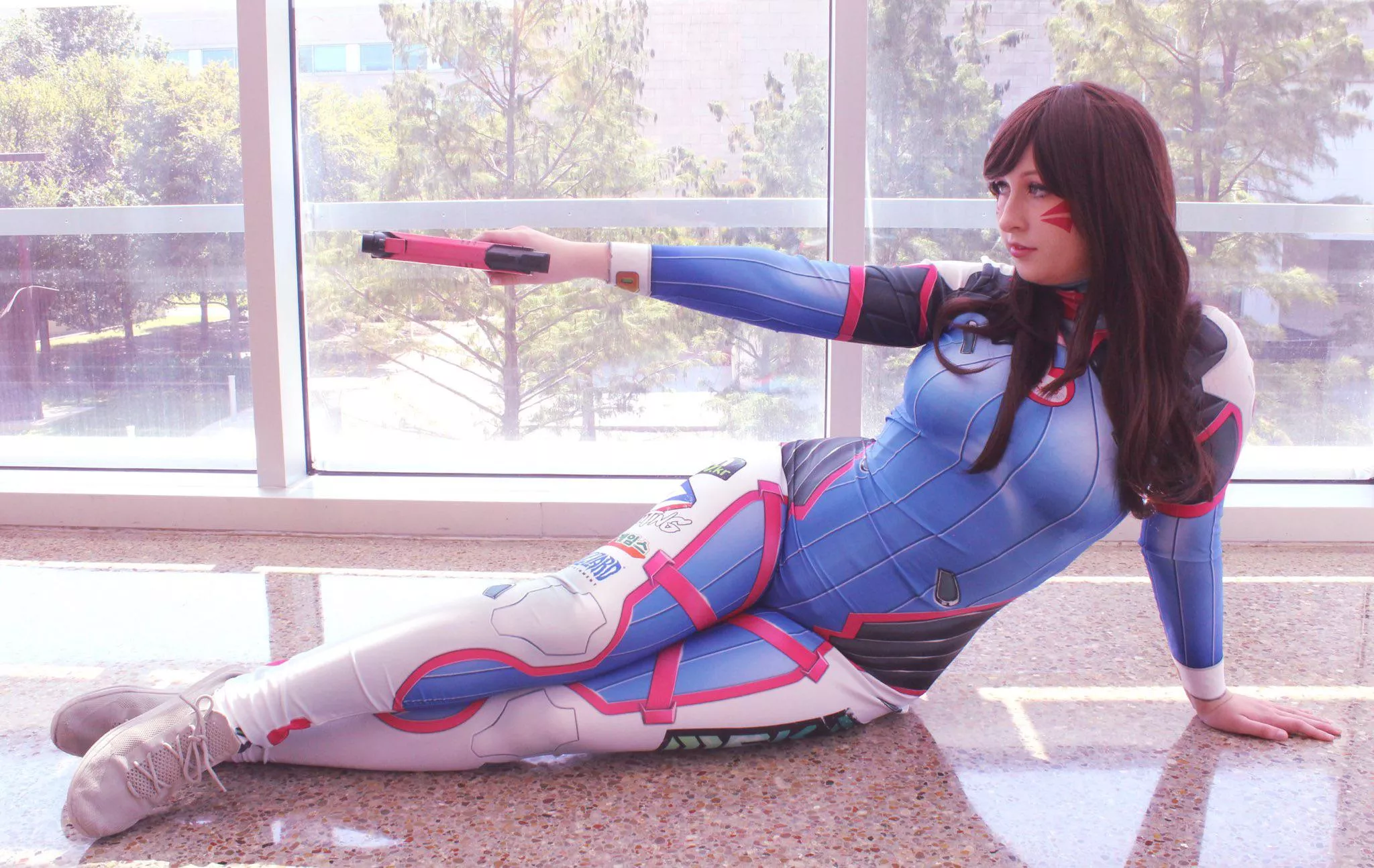 PewPew, DVa is down but not out! DVa cosplay by the lovely Skyline Stars PewPew, DVa is down but not out! DVa cosplay by the lovely Skyline Stars