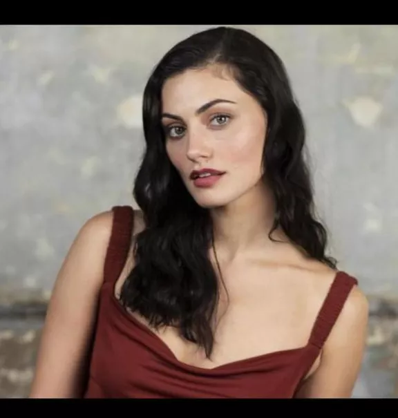 Phoebe Tonkin