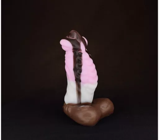 Picked up this tasty cutie from the Fantasy Grove sale going on! 🍨