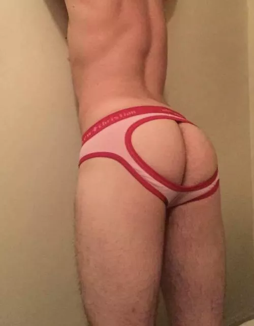 Pin me against the wall and pound it! PM open.