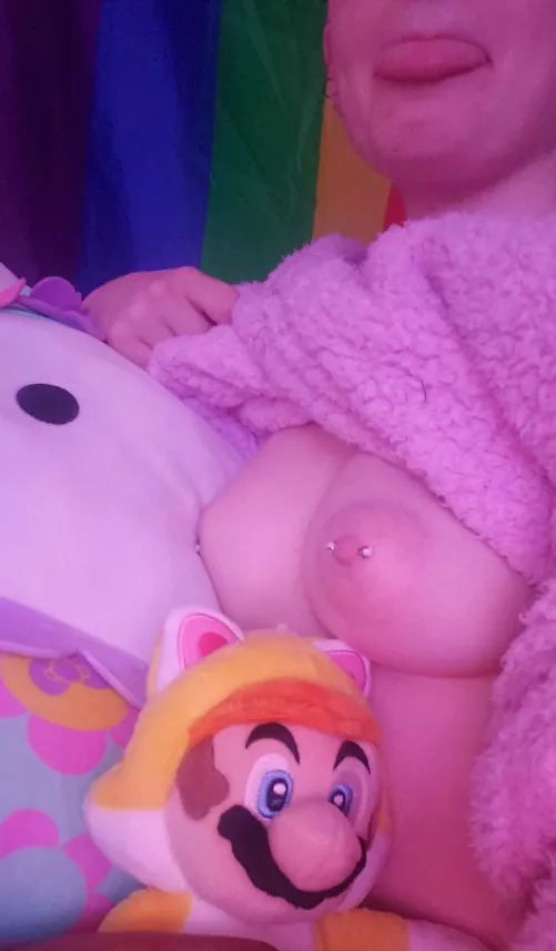 Pink n perky, what more could u want?