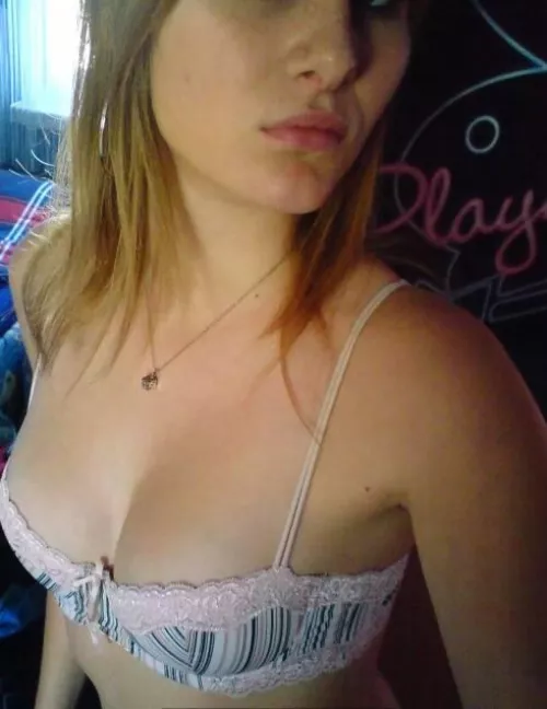 Play ro5gh with me?????