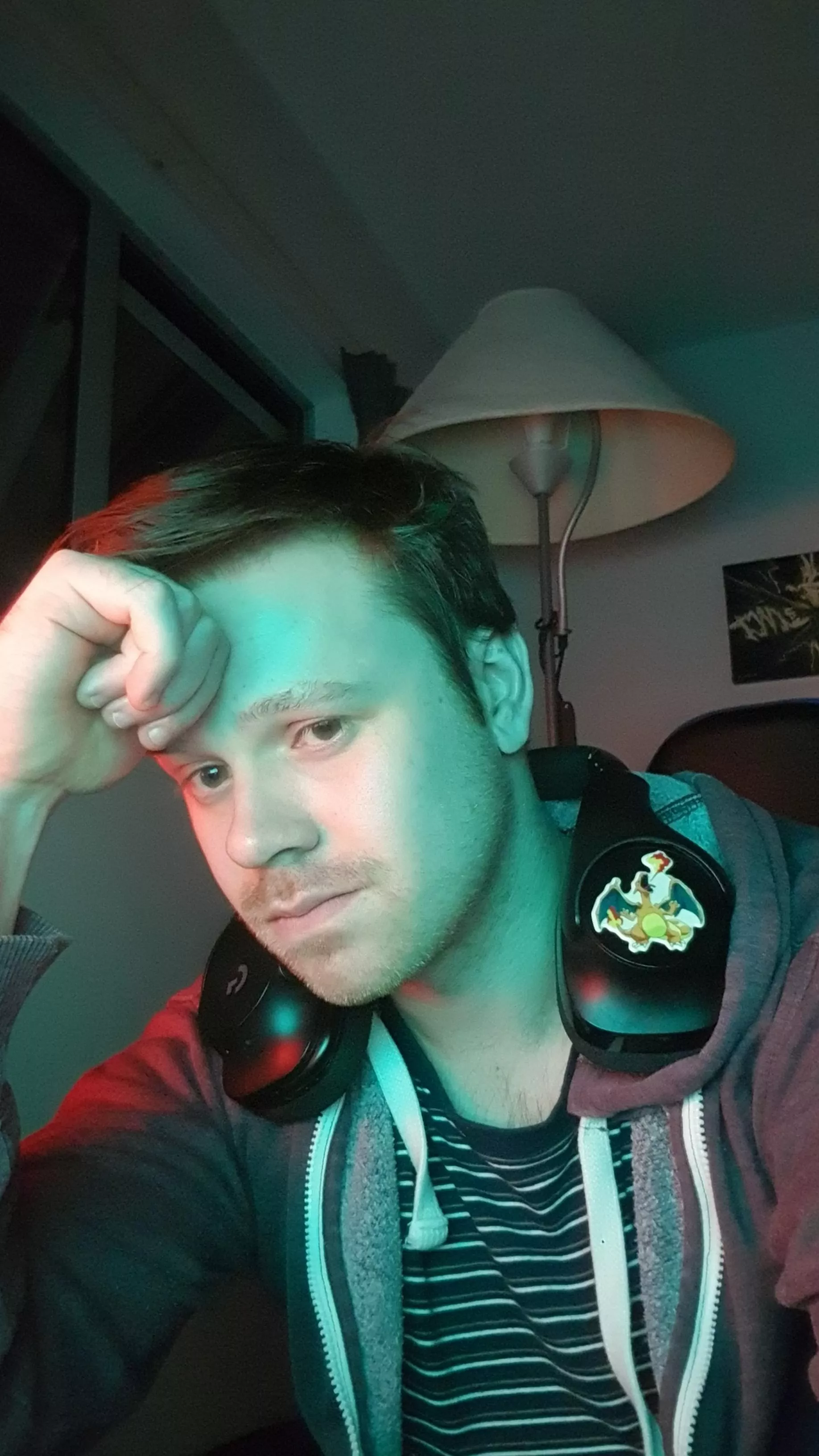 Played around with lights... at 2am, cos why not? Played around with lights... at 2am, cos why not?