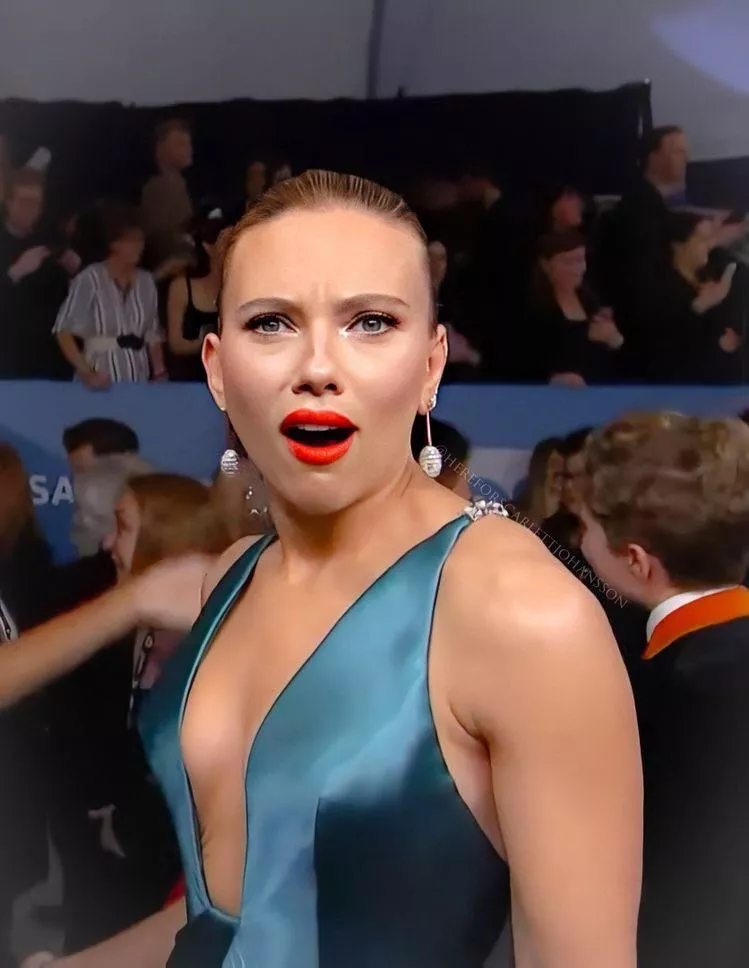 Playing as Scarlett Johansson.