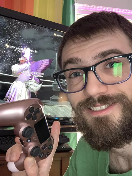 Playing FFXIV today :) Say hi if youβre on Adamantoise / Aether