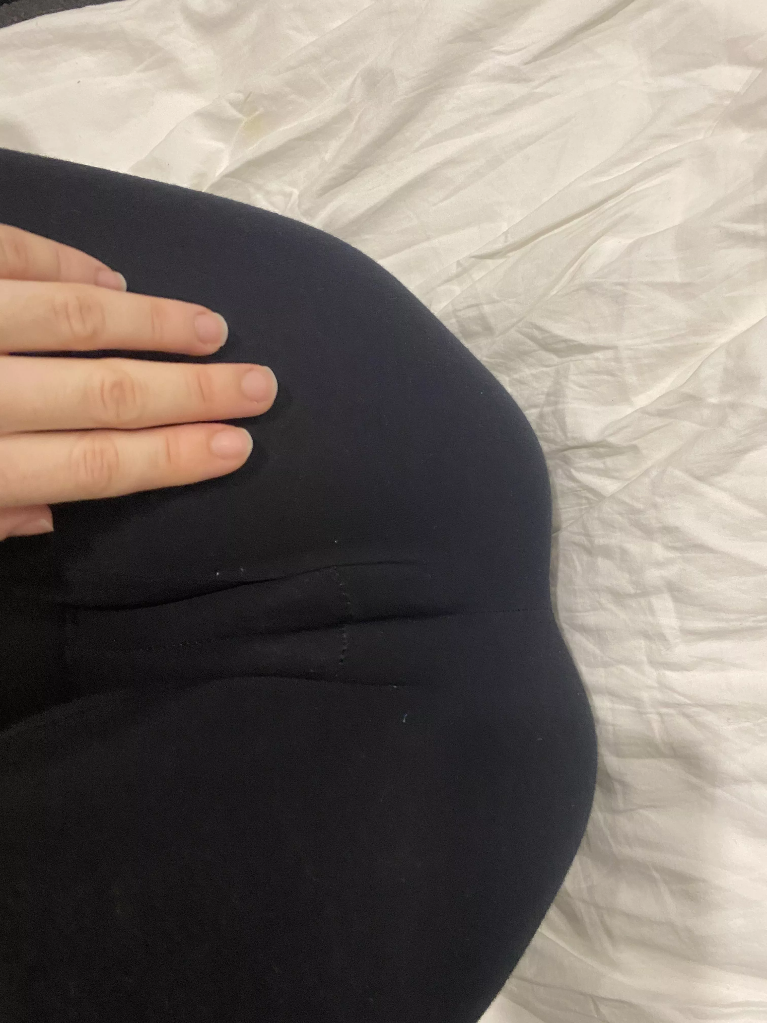 Playing in leggings is a lot of fun🐱💦