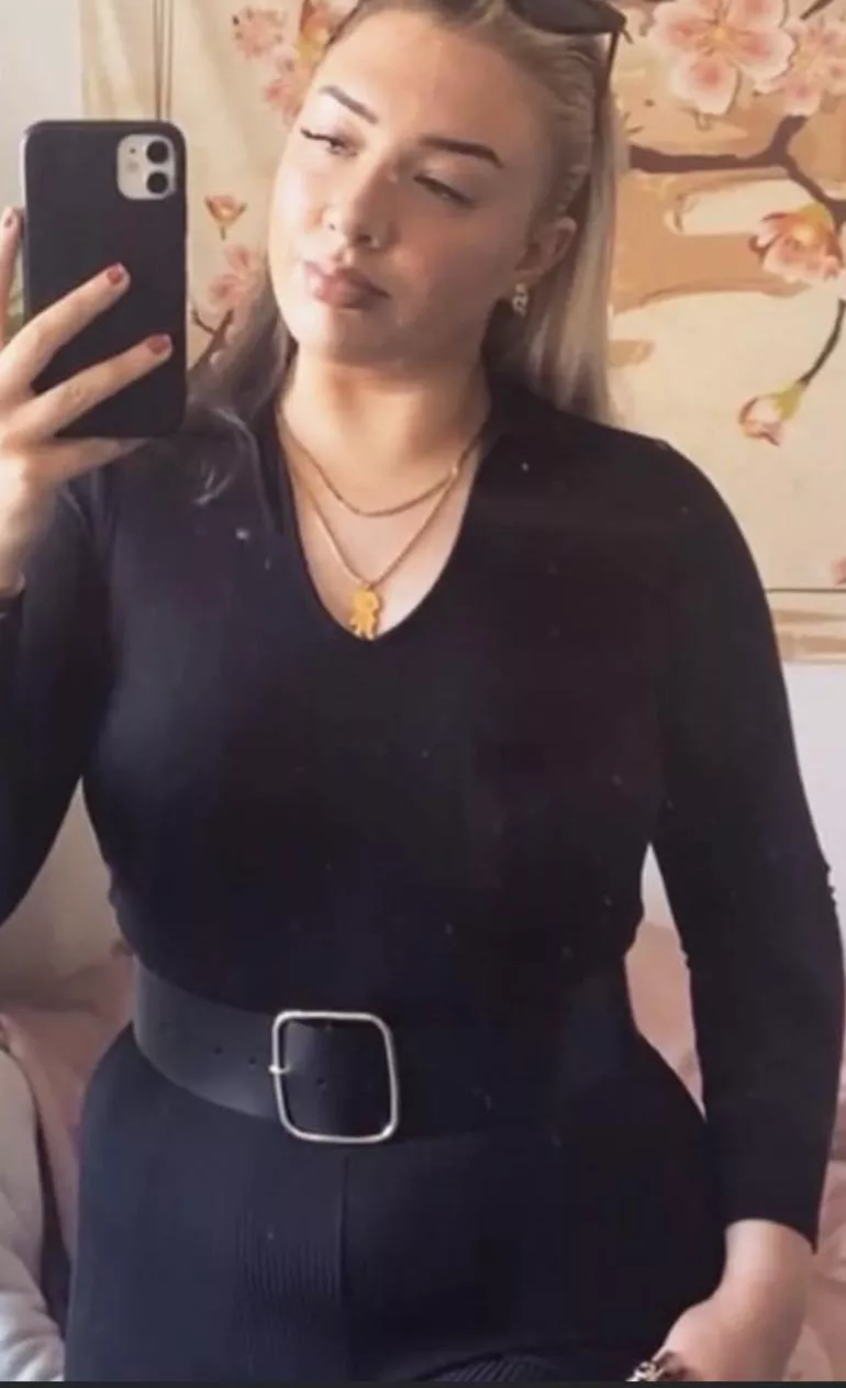 Pm my gf a gif caption she deserves or suits or any detail cap her pic! Whatsthedeal93 Pm my gf a gif caption she deserves or suits or any detail cap her pic! Whatsthedeal93