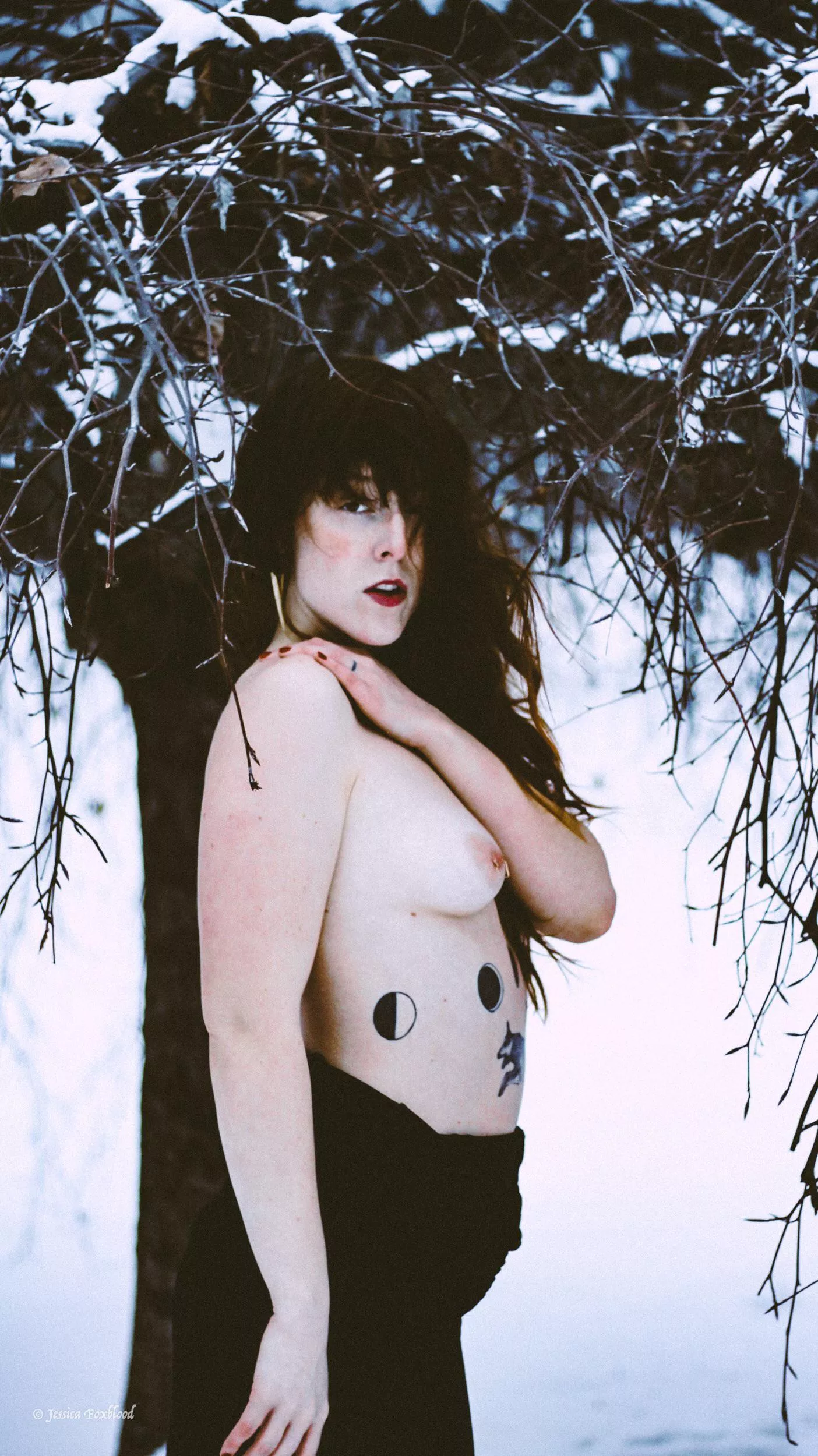 PNW hippie babes don’t get cold! ❄️🌲💦