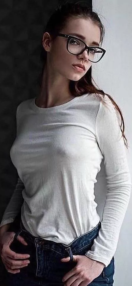 Pokies and Glasses is a 10