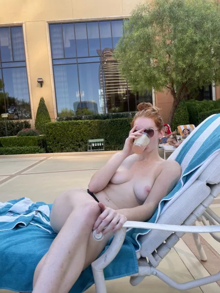 Poolside (f)un π₯°