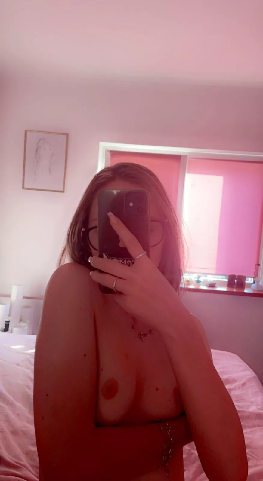 Posing for y’all 💁🏻